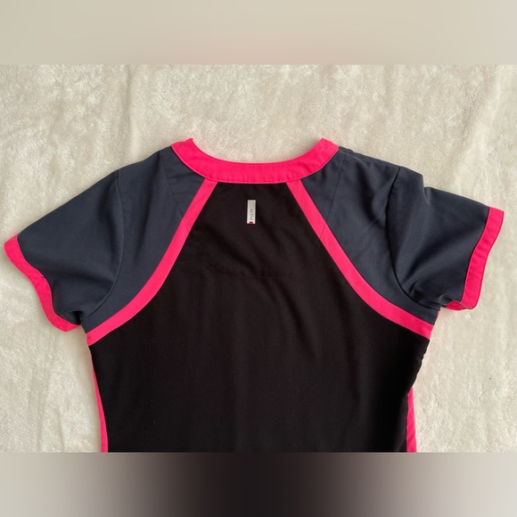 Grey’s Anatomy Active Scrub Top Black/Pink SMALL - Picture 7 of 7